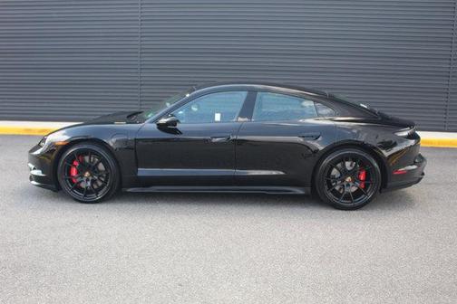 2025 Porsche Taycan GTS
