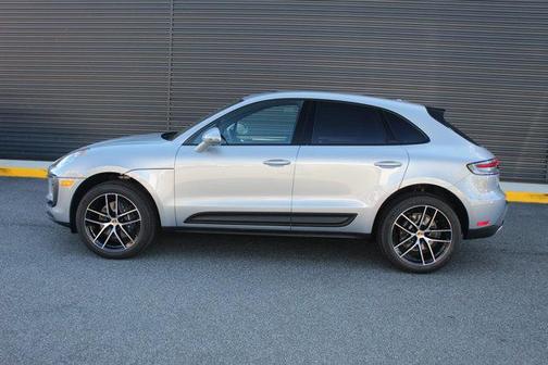 2026 Porsche Macan AWD