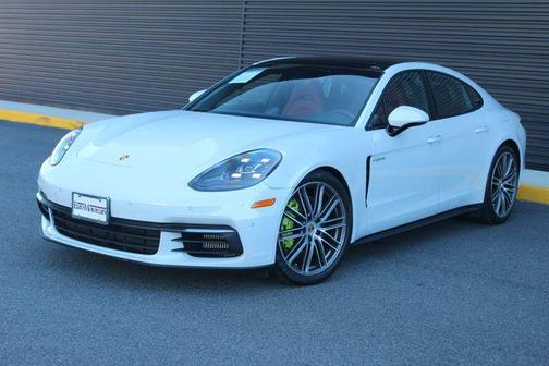 2018 Porsche Panamera 4