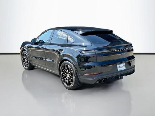 Chromite Black Metallic 2026 Porsche Cayenne S