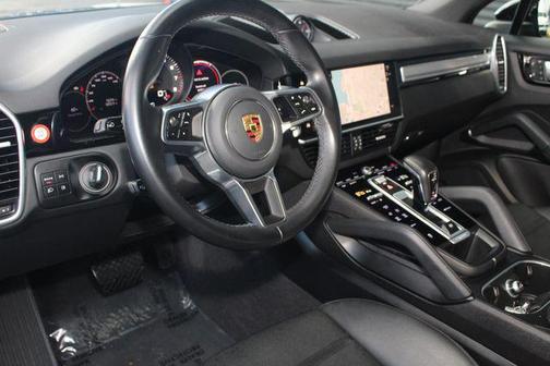 2023 Porsche Cayenne Platinum Edition