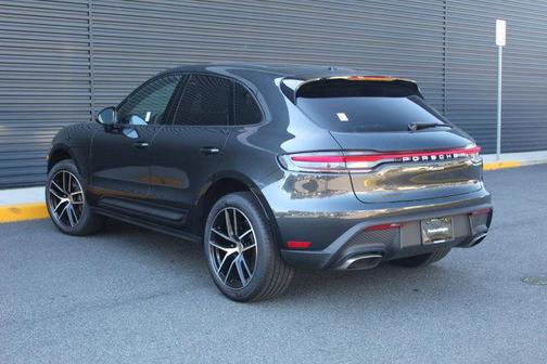 2024 Porsche Macan AWD