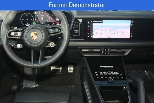 Carrara White 2026 Porsche Cayenne GTS