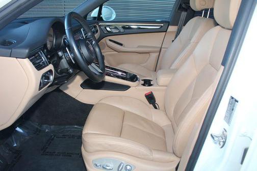 2023 Porsche Macan S