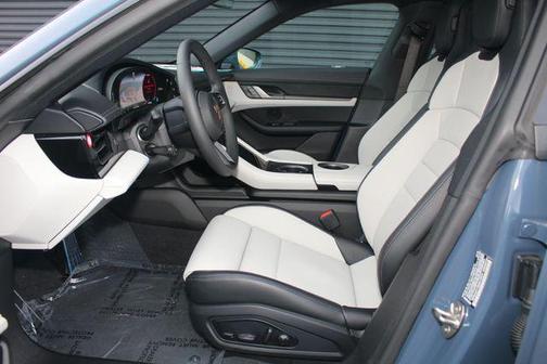 2025 Porsche Taycan 4