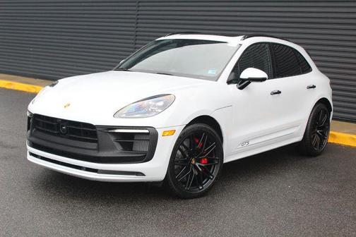 Carrara White 2026 Porsche Macan Macan GTS
