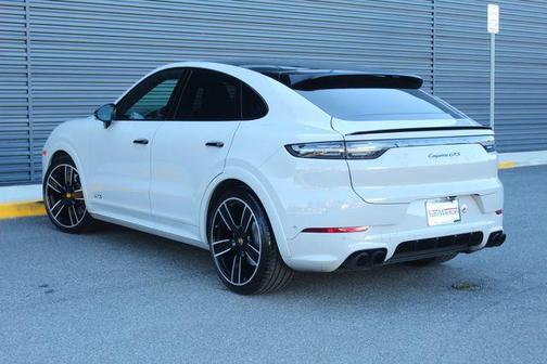 2023 Porsche Cayenne GTS