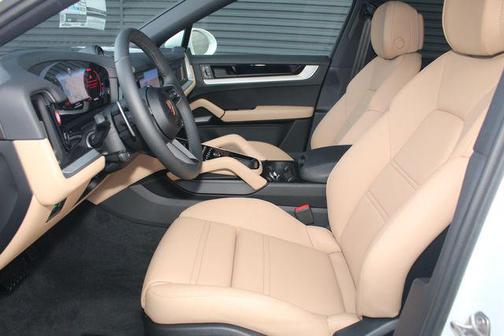 2025 Porsche Cayenne Cayenne