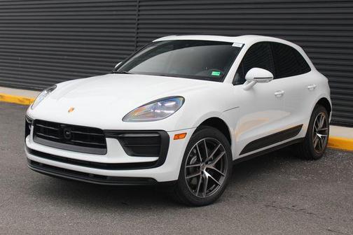 2026 Porsche Macan AWD