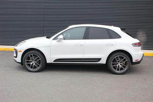 2026 Porsche Macan AWD