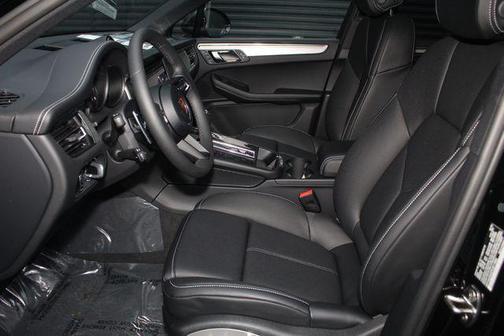 2026 Porsche Macan Macan S