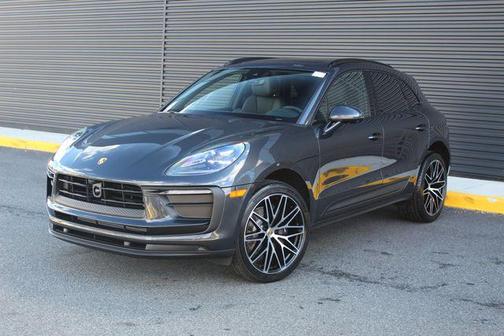 2026 Porsche Macan Base