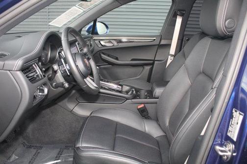 2024 Porsche Macan AWD