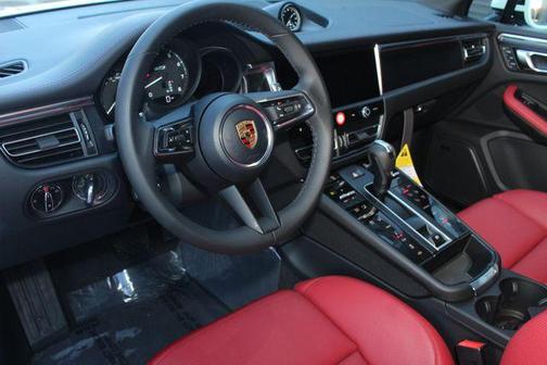 2026 Porsche Macan GTS