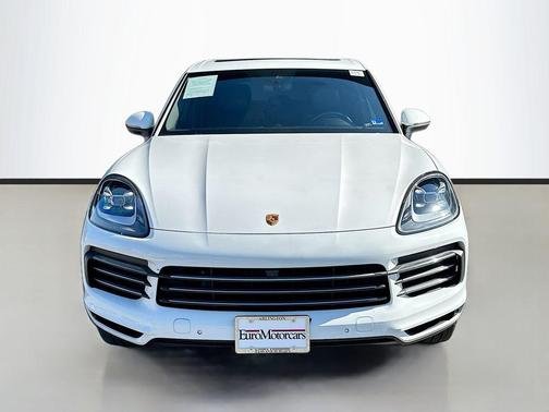 White 2022 Porsche Cayenne Cayenne