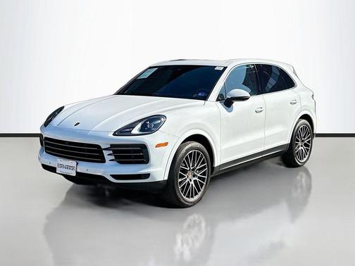 White 2022 Porsche Cayenne Cayenne