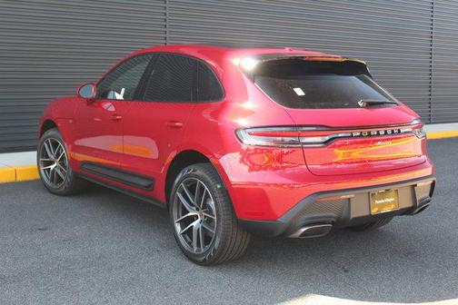 2026 Porsche Macan AWD