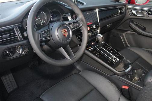 2026 Porsche Macan AWD