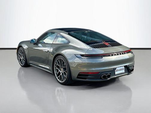 Aventurine Green Metallic 2024 Porsche 911 Carrera