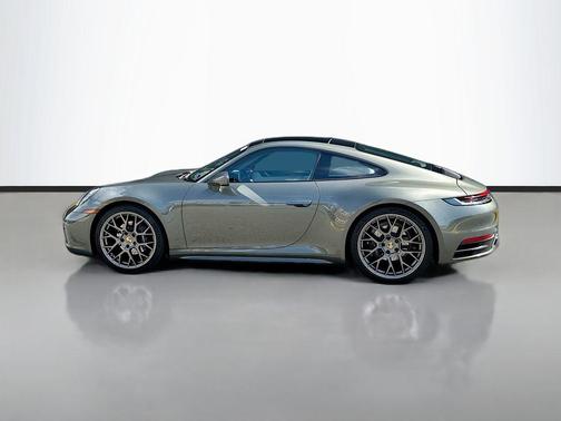 Aventurine Green Metallic 2024 Porsche 911 Carrera