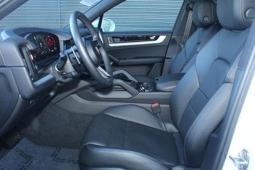 2025 Porsche Cayenne Cayenne