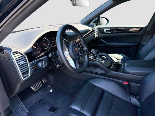 Black 2021 Porsche Cayenne S