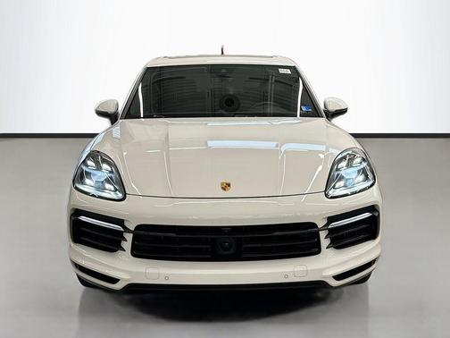 White 2022 Porsche Cayenne Cayenne