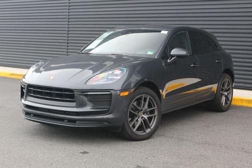 2022 Porsche Macan AWD