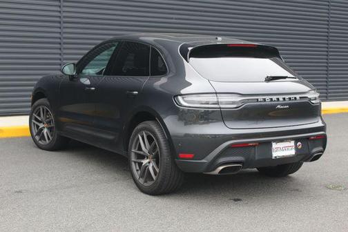 2022 Porsche Macan AWD