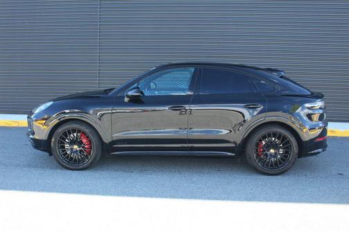 2021 Porsche Cayenne GTS