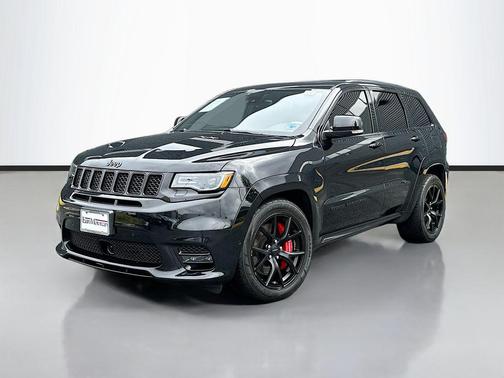 Diamond Black Crystal Pearlcoat 2018 Jeep Grand Cherokee SRT