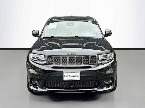 Diamond Black Crystal Pearlcoat 2018 Jeep Grand Cherokee SRT