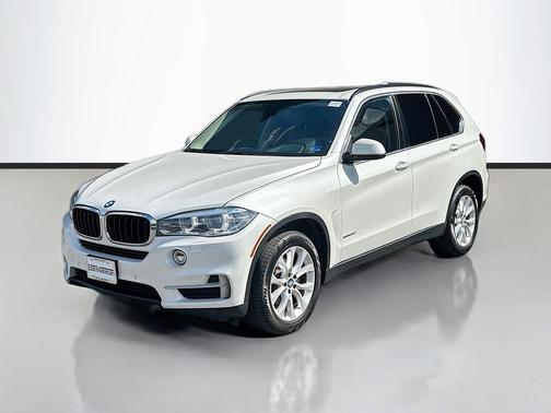 White Metallic 2016 BMW X5 xDrive35i