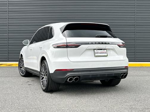 White 2023 Porsche Cayenne Cayenne S