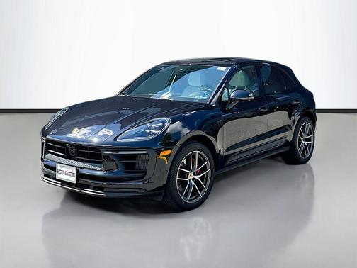 Jet Black 2023 Porsche Macan Macan