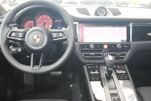 2025 Porsche Macan S