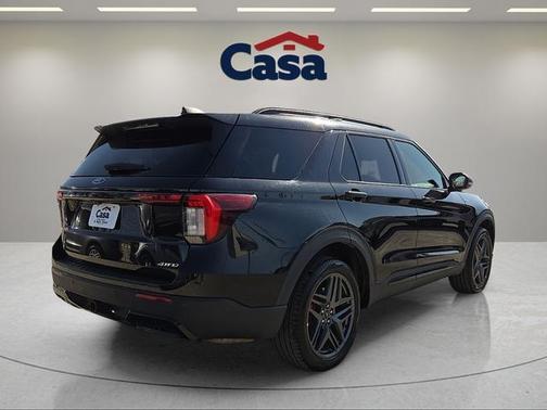 Black Metallic 2025 Ford Explorer ST-Line