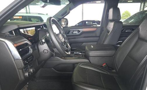 Summit White 2025 GMC Yukon Denali