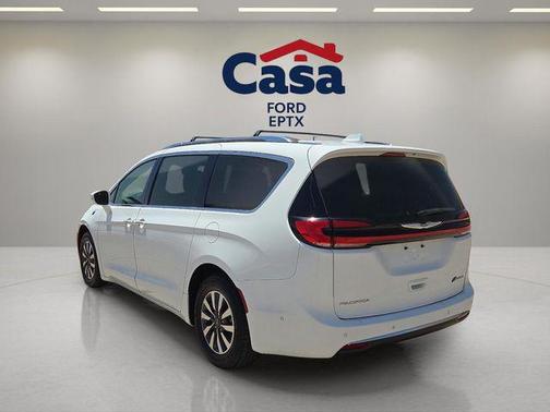 2021 Chrysler Pacifica Hybrid Touring L