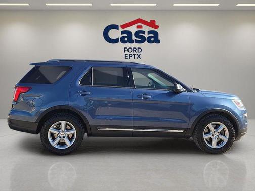 Blue Metallic 2018 Ford Explorer XLT