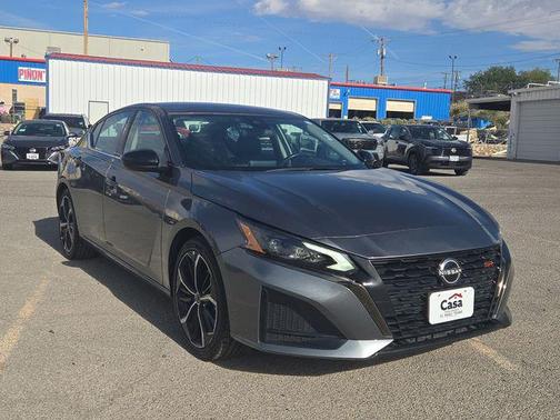 2023 Nissan Altima SR FWD