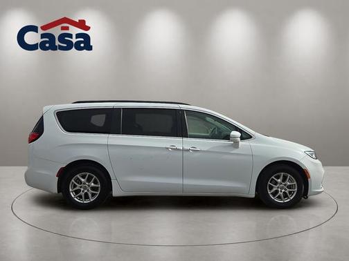 Bright White Clearcoat 2022 Chrysler Pacifica Touring L