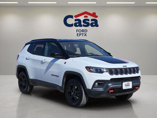 Bright White Clearcoat 2023 Jeep Compass Trailhawk