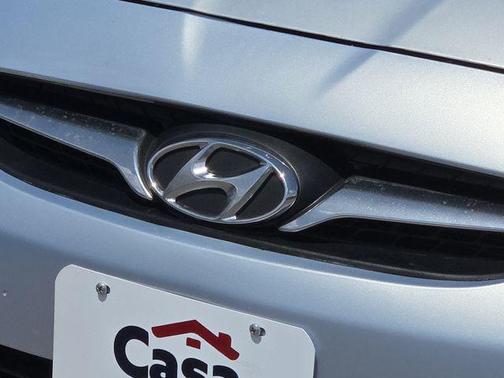 2013 Hyundai Accent SE