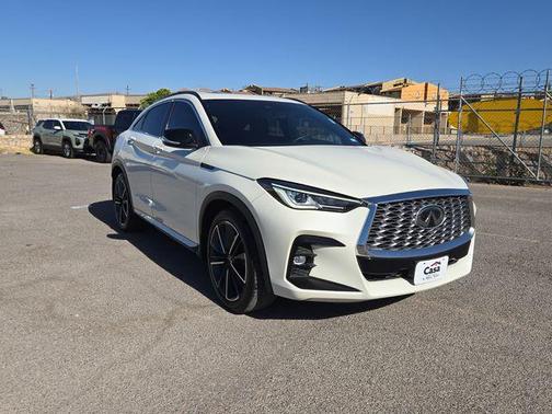 Majestic White 2023 INFINITI QX55 LUXE