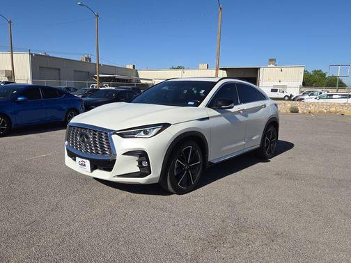 Majestic White 2023 INFINITI QX55 LUXE