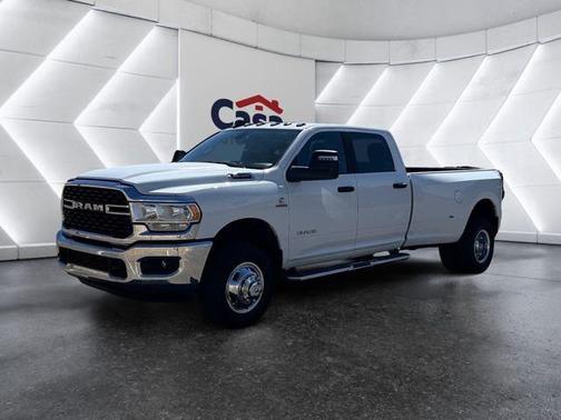 2024 RAM 3500 Big Horn Crew Cab 4x4 8' Box