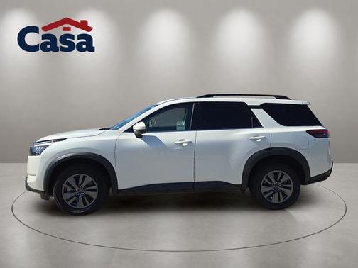 Pearl White Tricoat 2024 Nissan Pathfinder SV FWD