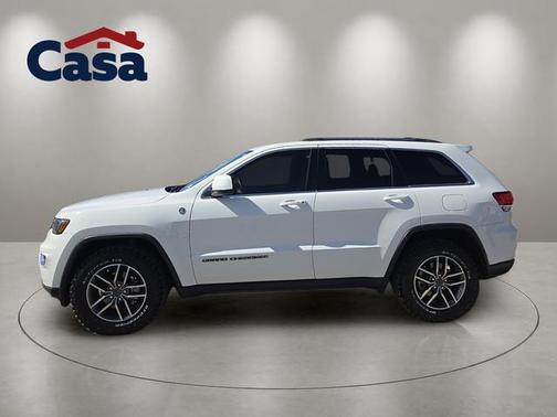 Bright White Clearcoat 2020 Jeep Grand Cherokee Laredo