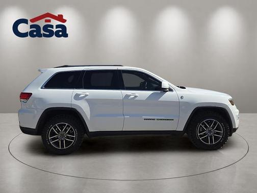 Bright White Clearcoat 2020 Jeep Grand Cherokee Laredo